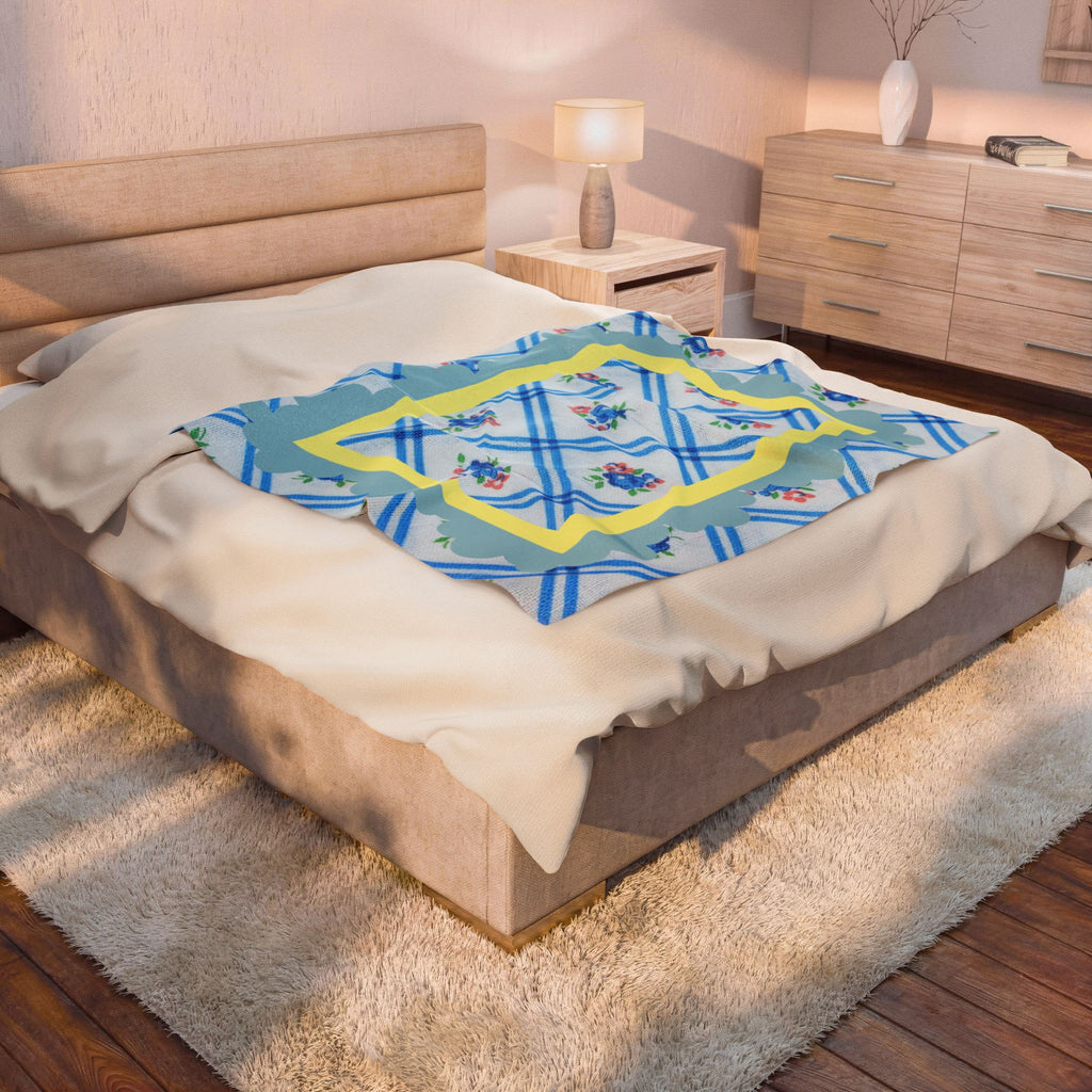 Blue Floral Plaid Velveteen Blanket - Cozy Vintage Rose Throw